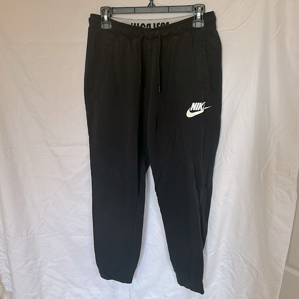Nike Women’s Jogger Sweatpants